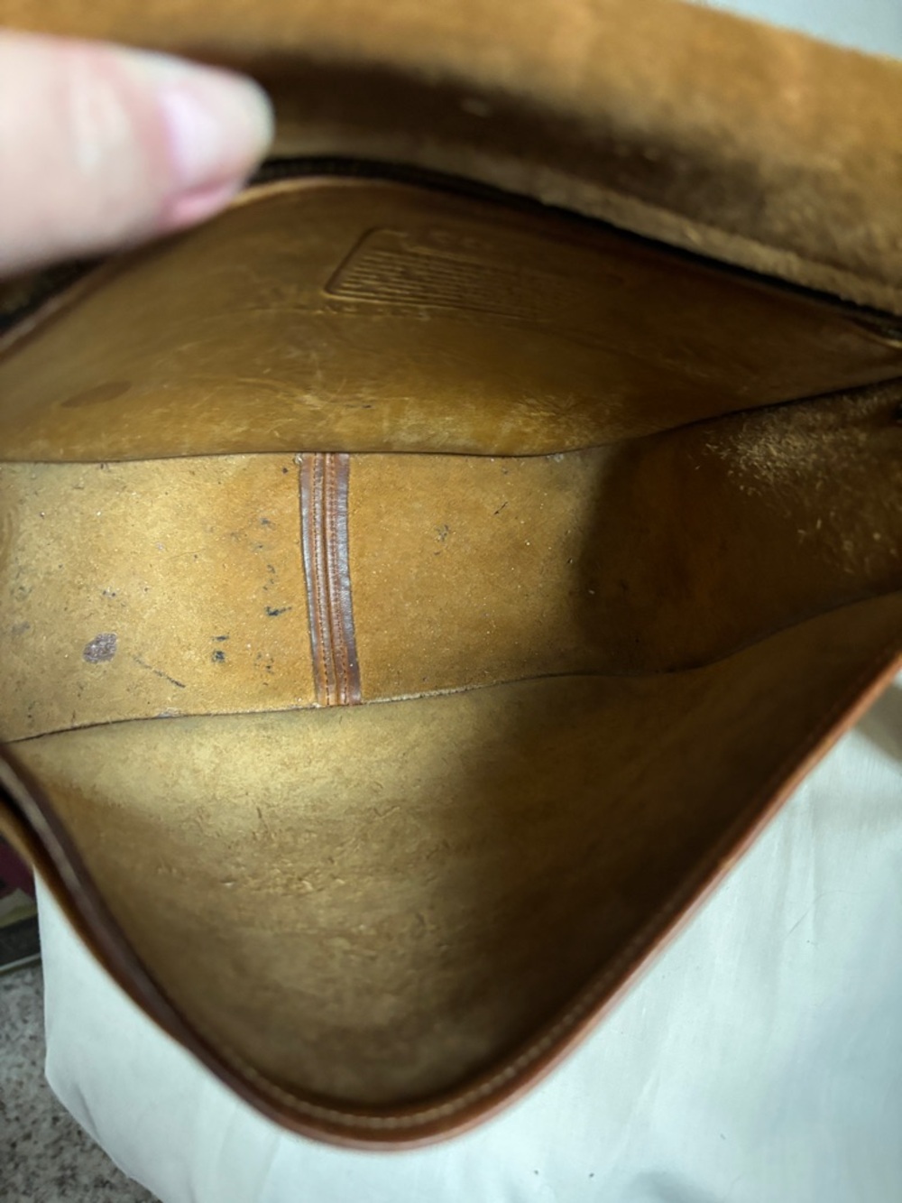 Vintage 1970’s Coach Classic Pouch, New York City! - Picture 10 of 16